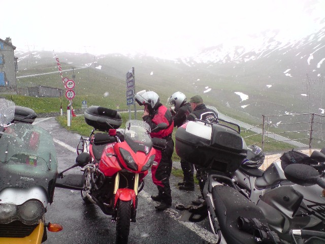 640x480 pixels (85K)